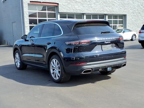 2023 Porsche Cayenne 