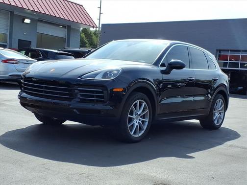 2023 Porsche Cayenne 