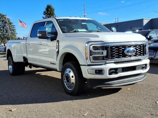 2025 Ford F-450 Platinum