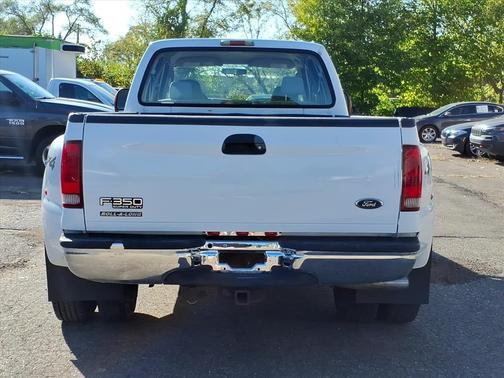 2004 Ford F-350 DRW