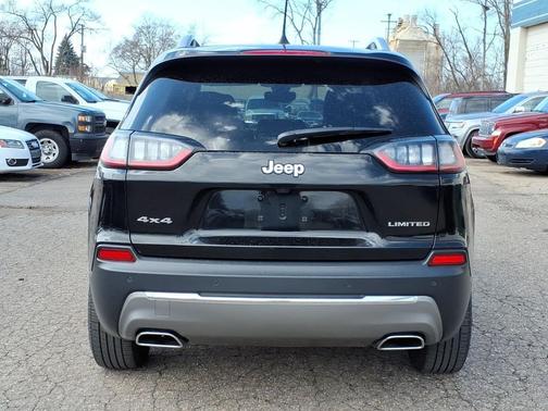 Diamond Black Crystal Pearlcoat 2020 Jeep Cherokee Limited