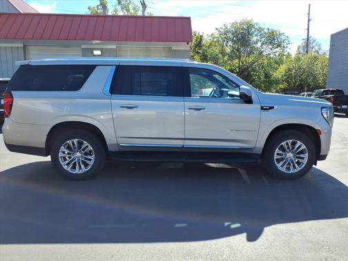 2022 GMC Yukon XL SLT