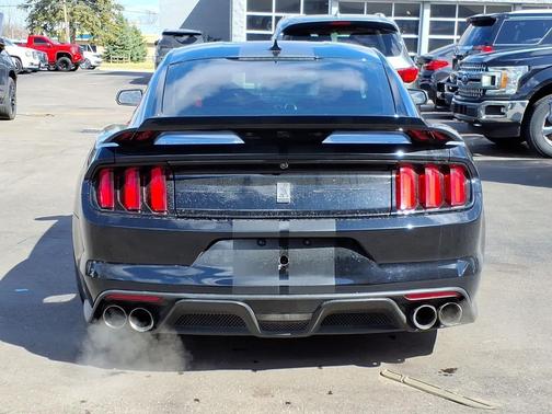 Shadow Black 2020 Ford Shelby GT350 Base