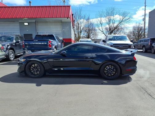 Shadow Black 2020 Ford Shelby GT350 Base