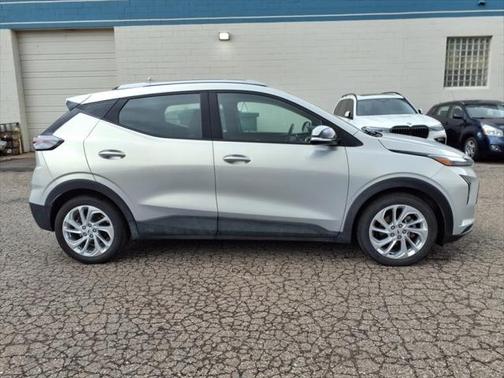 2023 Chevrolet Bolt EUV FWD LT
