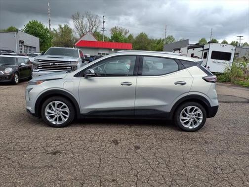 2023 Chevrolet Bolt EUV FWD LT