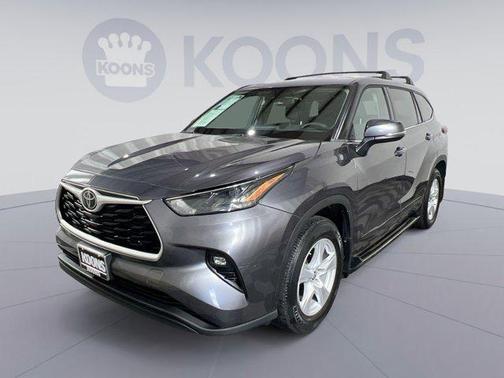 2022 Toyota Highlander LE