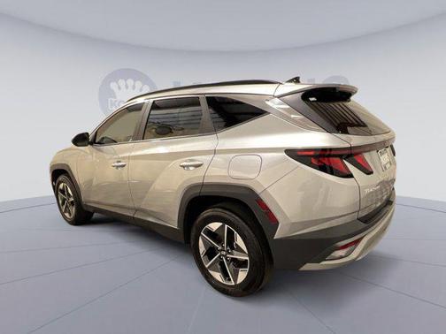 Shimmering Silver 2025 Hyundai TUCSON SEL