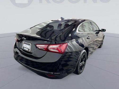 2022 Chevrolet Malibu FWD LT