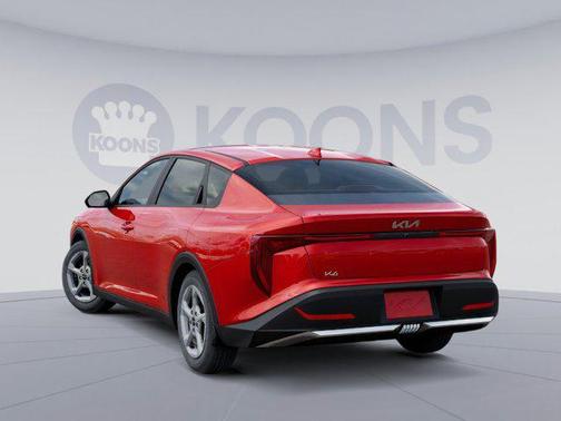 2025 Kia K4 LXS
