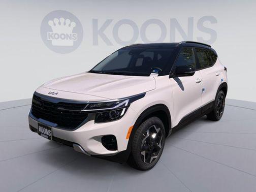 Clear White/Black Roof 2026 Kia Seltos S
