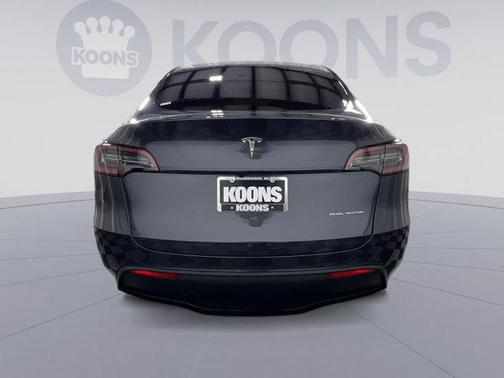 2024 Tesla Model Y Long Range Dual Motor All-Wheel Drive