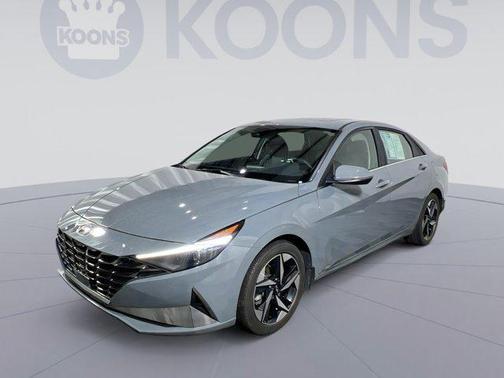 2022 Hyundai ELANTRA Limited