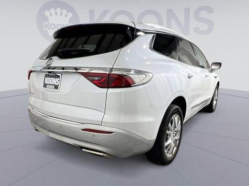 2022 Buick Enclave AWD Essence