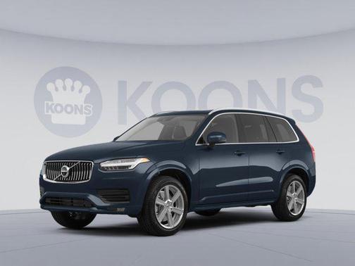 2022 Volvo XC90 T5 Momentum