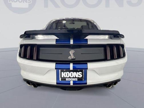 2017 Ford Shelby GT350 Base