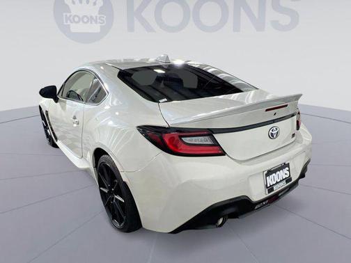 2023 Toyota GR86 Premium