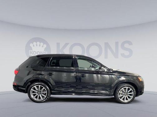 2023 Audi Q7 45 Premium Plus