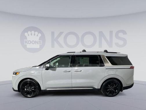 Ceramic Silver 2024 Kia Carnival SX Prestige