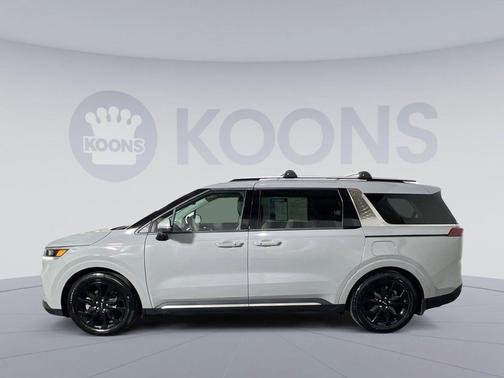 Ceramic Silver 2024 Kia Carnival SX Prestige