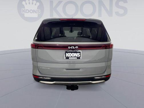 Ceramic Silver 2024 Kia Carnival SX Prestige