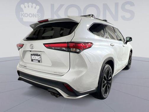 2023 Toyota Highlander XSE