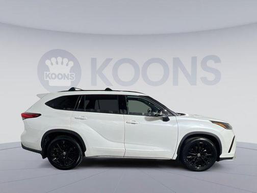 2023 Toyota Highlander XSE