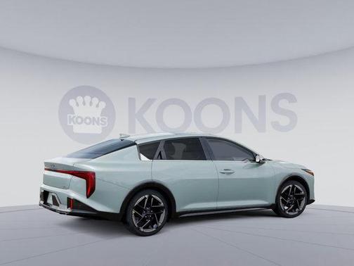 2025 Kia K4 GT-Line