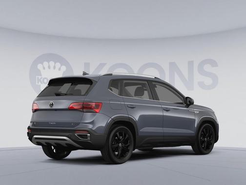 Platinum Gray Metallic 2024 Volkswagen Taos 1.5T SE