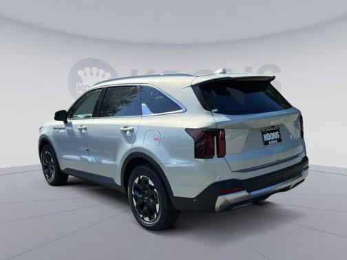 Ivory Silver 2026 Kia Sorento S