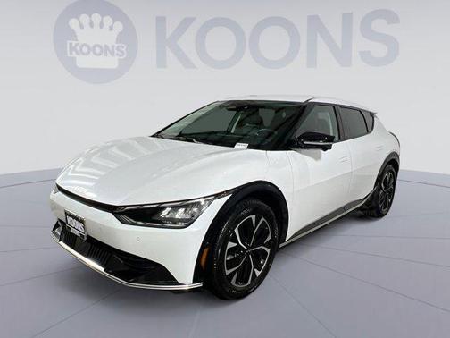 Snow White Pearl 2023 Kia EV6 Wind