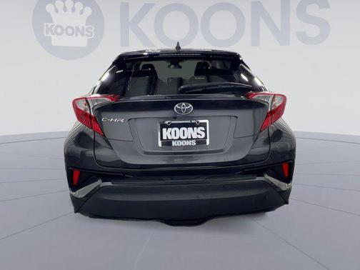 2021 Toyota C-HR LE