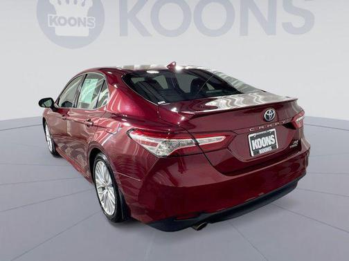 2019 Toyota Camry Hybrid XLE