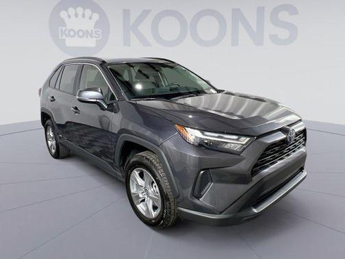 2022 Toyota RAV4 Hybrid XLE