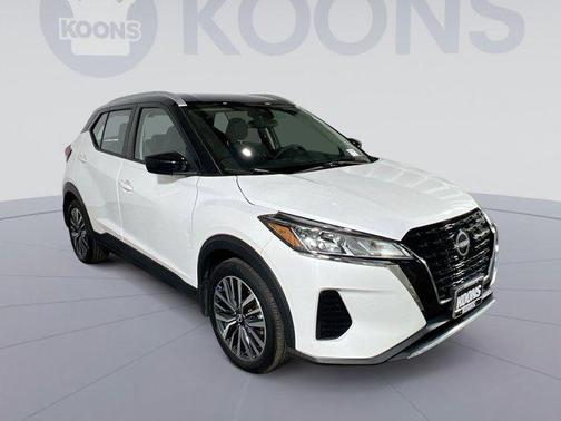 2023 Nissan Kicks SV