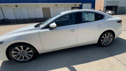 Snowflake White Pearl Mica 2021 Mazda Mazda3 FWD w/Select Package