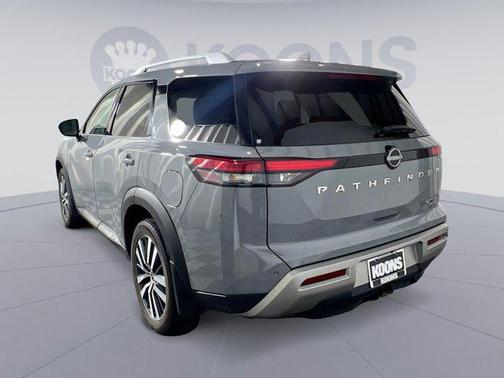 2022 Nissan Pathfinder Platinum 4WD