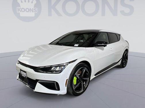 Snow White Pearl 2023 Kia EV6 GT
