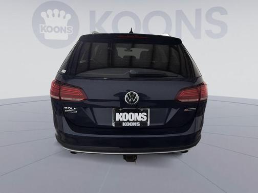 Night Blue 2019 Volkswagen Golf Alltrack TSI SE