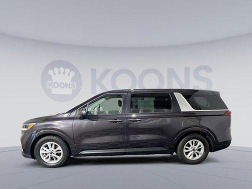 2023 Kia Carnival LX
