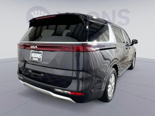 2023 Kia Carnival LX