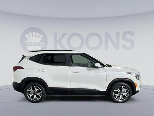 2022 Kia Seltos EX