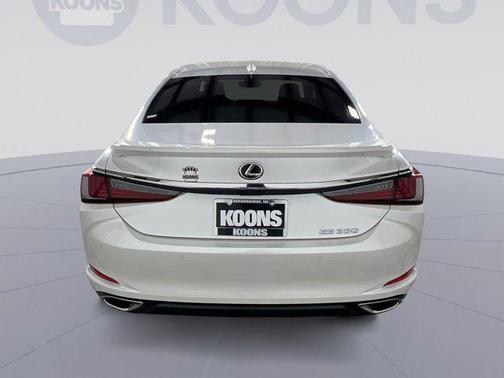 2025 Lexus ES 350 Base