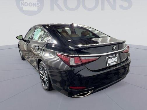 2022 Lexus ES 350 Base