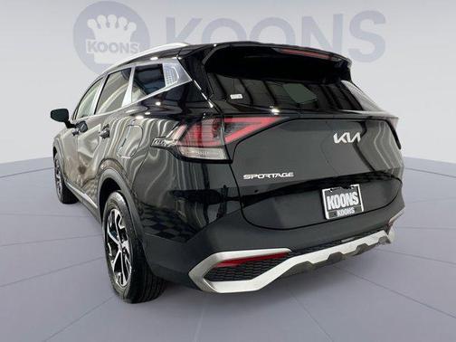 2023 Kia Sportage Hybrid EX