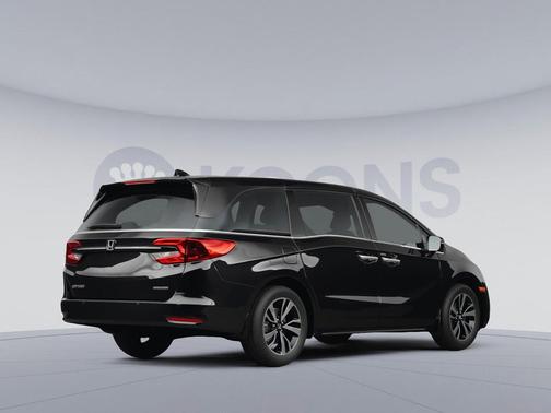 Crystal Black Pearl 2024 Honda Odyssey Touring