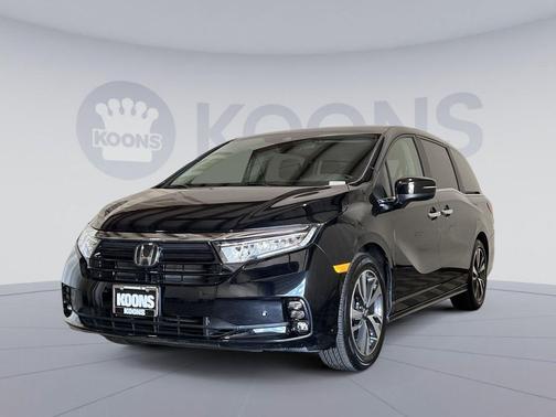 Crystal Black Pearl 2024 Honda Odyssey Touring