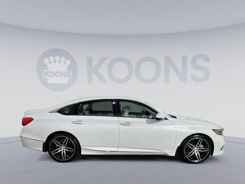 2022 Honda Accord Touring 2.0T