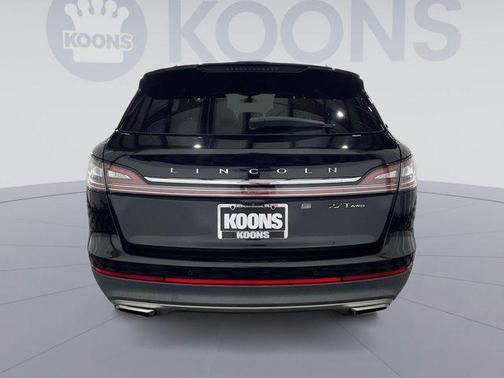 2019 Lincoln Nautilus Reserve