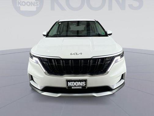 2024 Kia Carnival LX